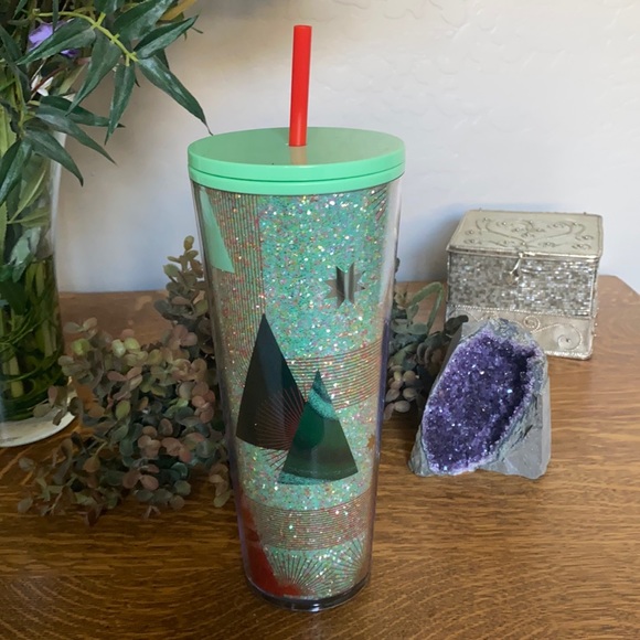 NWT Starbucks 2020 Reusable Holiday Tumbler Limited Edition Glittery Mint Green